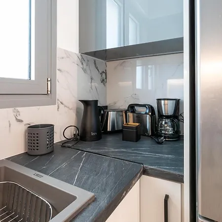 Marble Luxury Apartment *