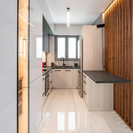 Marble Luxury Apartment *